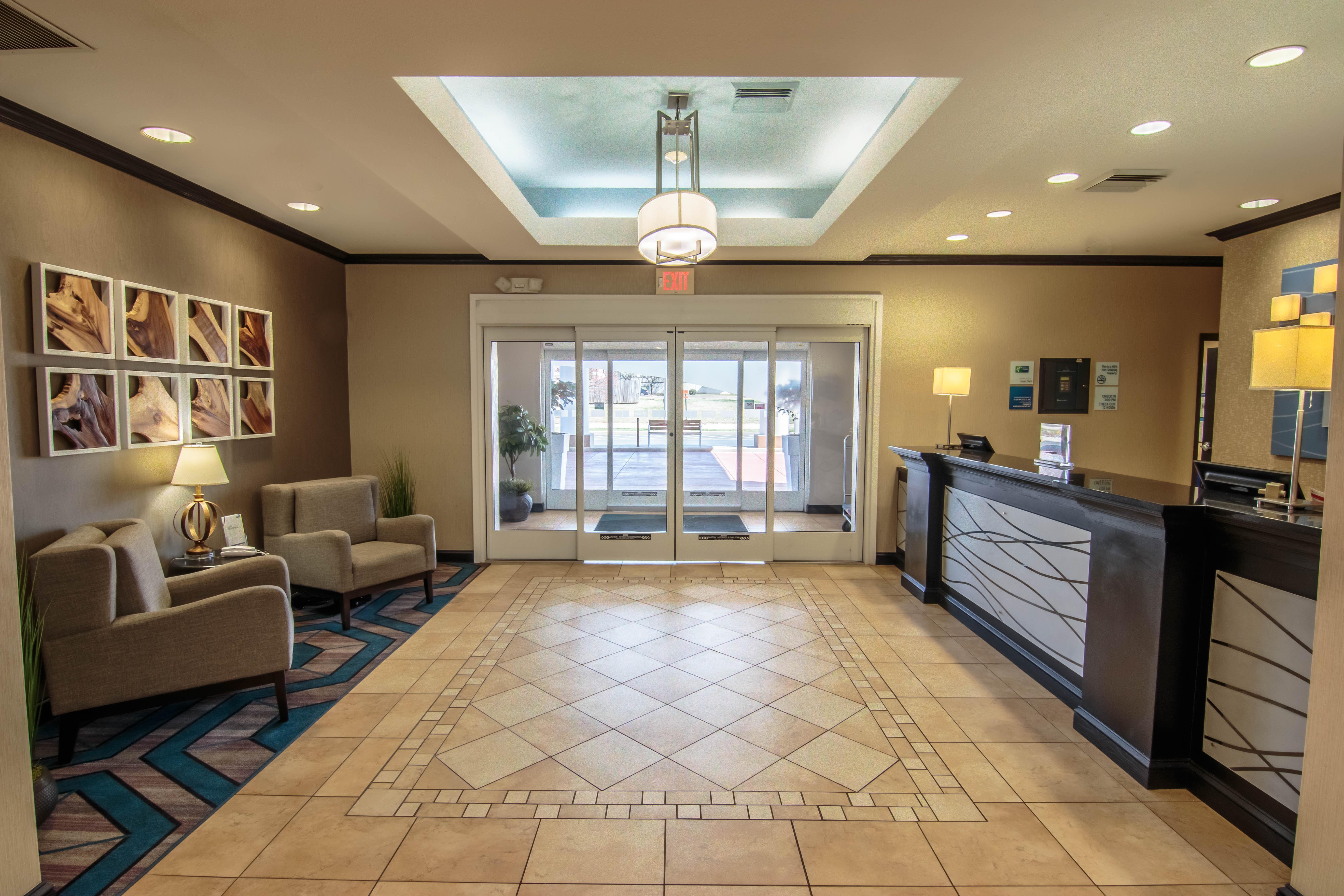 Holiday Inn Express Hotel & Suites Farmington, An Ihg Hotel Экстерьер фото