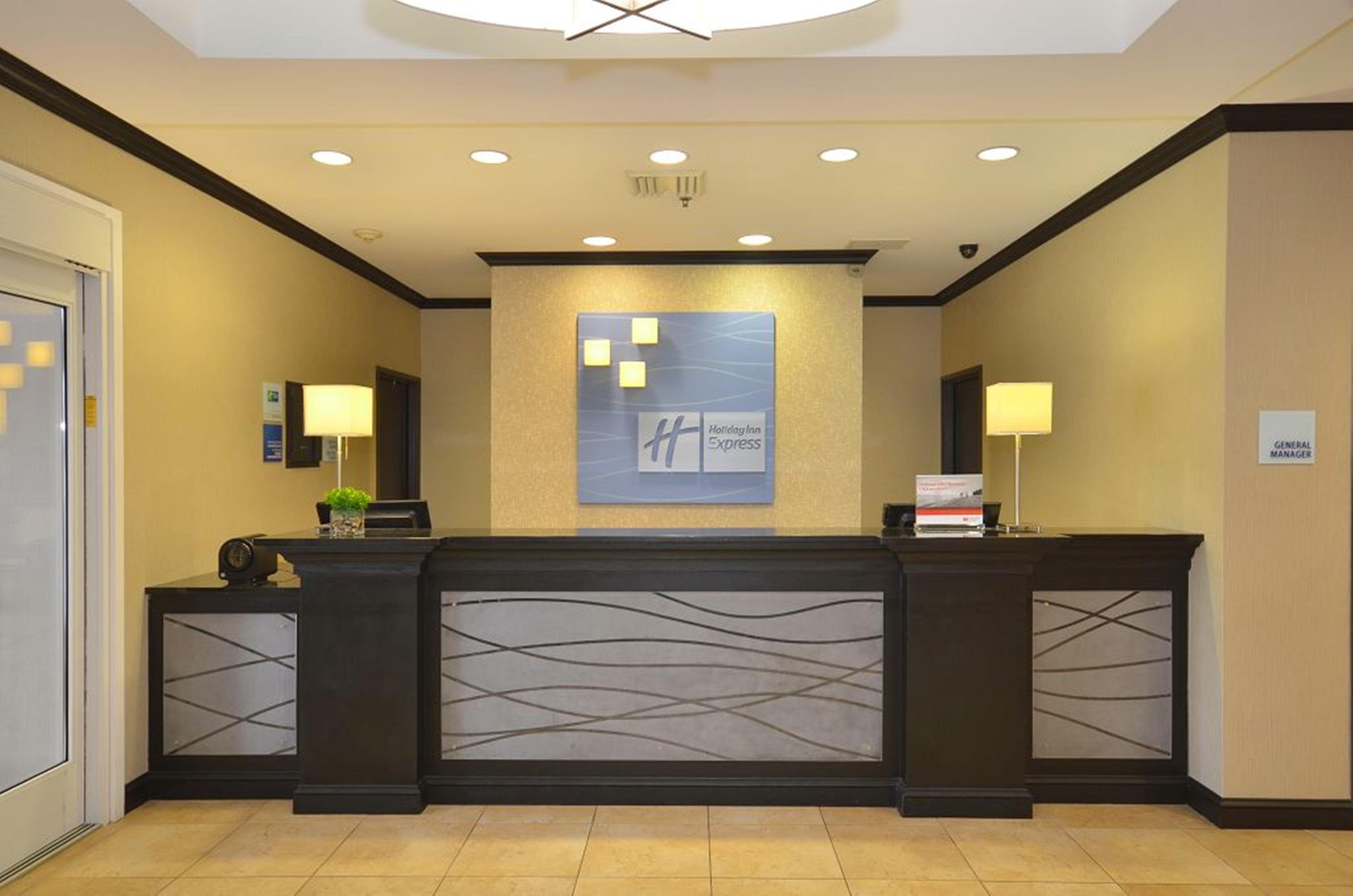 Holiday Inn Express Hotel & Suites Farmington, An Ihg Hotel Экстерьер фото